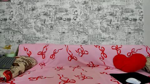 Snapshot of bodyana69 chatting on 04/10/26, 11:15 bodyana GIRLS SOLO ACCOUNT cutie yana online show from 04/10/26, 11:15