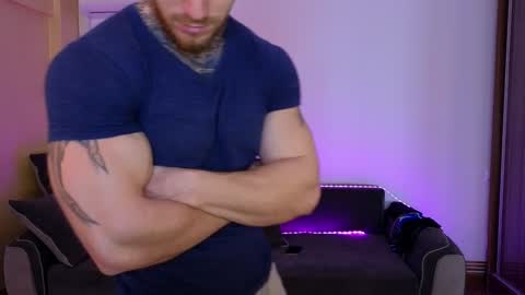 Snapshot of bodyouwant chatting on 01/31/25, 07:39 bodyouwant online show from 01/31/25, 07:39