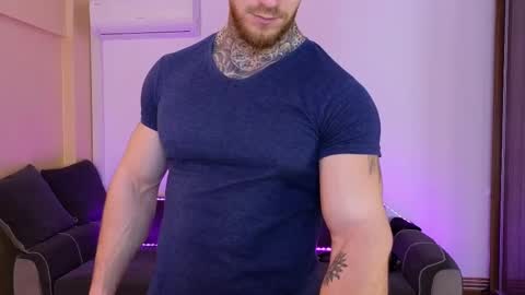 Snapshot of bodyouwant chatting on 02/24/25, 04:38 bodyouwant online show from 02/24/25, 04:38