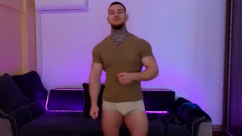 Snapshot of bodyouwant chatting on 03/10/25, 05:00 bodyouwant online show from 03/10/25, 05:00