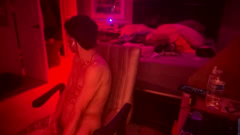 Snapshot of bodyyattiyatti chatting on 04/29/26, 01:48 Sailorartemis online show from 04/29/26, 01:48