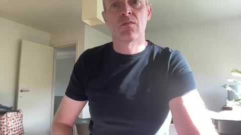 ask me online show from 09/12/25, 08:25