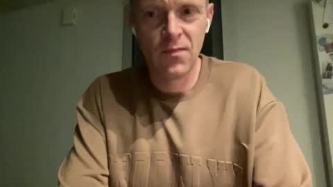 ask me online show from 10/05/25, 08:29