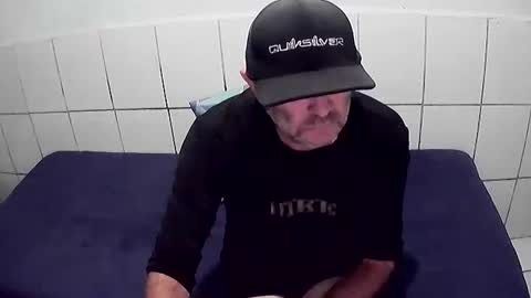 Cesar Augusto Pierdona online show from 12/21/25, 05:09