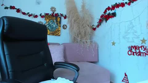 Snapshot of bombaneraa chatting on 12/12/24, 06:21  Salma Independent Model online show from 12/12/24, 06:21