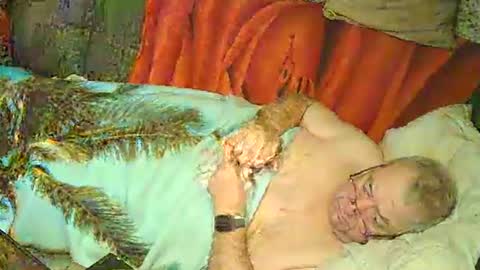 Snapshot of bomber59potsdam chatting on 01/12/25, 11:04 Bomber59potsdam online show from 01/12/25, 11:04