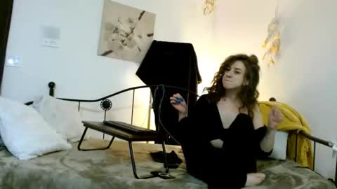 Snapshot of bombshellbaeby chatting on 10/26/25, 02:39 BombshellBaeby online show from 10/26/25, 02:39