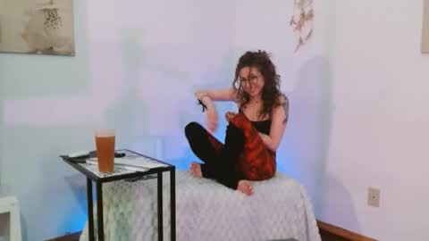 Snapshot of bombshellbaeby chatting on 04/25/26, 10:29 BombshellBaeby online show from 04/25/26, 10:29