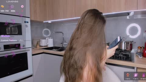 Olly online show from 12/07/24, 10:23