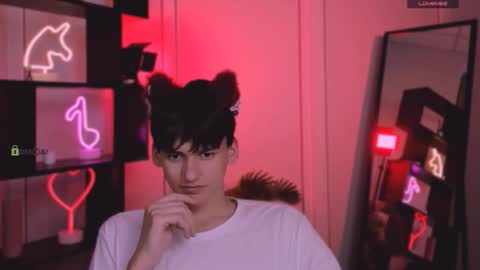 Snapshot of bondi_vv chatting on 11/21/25, 07:34 bondi_vv online show from 11/21/25, 07:34