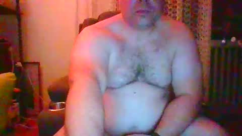 Snapshot of bondsuckslut chatting on 01/11/25, 09:46 borntosuck online show from 01/11/25, 09:46