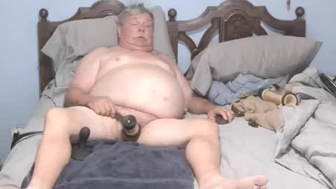 Snapshot of boner1961 chatting on 07/11/26, 11:35 boner1961 online show from 07/11/26, 11:35