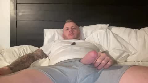 boner4you1994 online show from 02/17/25, 09:52