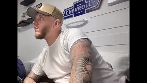 boner4you1994 online show from 10/20/25, 12:38