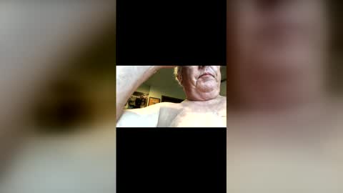 Snapshot of bonerthong chatting on 04/11/26, 06:56 bonerthong online show from 04/11/26, 06:56