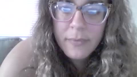 Snapshot of bongmamabear chatting on 07/12/26, 04:42 bongmamabear online show from 07/12/26, 04:42