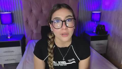 Snapshot of bonnali_lune chatting on 05/11/26, 11:02 bonnali_lune online show from 05/11/26, 11:02