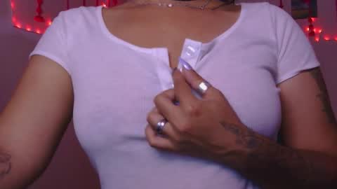 Snapshot of bonnie537 chatting on 03/28/26, 12:21 Bonnie online show from 03/28/26, 12:21