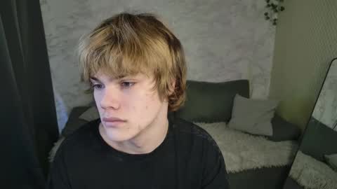 Snapshot of bonnie_and_c1yde chatting on 03/24/26, 05:01 Jessy Mark online show from 03/24/26, 05:01