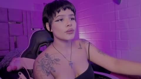 Snapshot of bonnie_anderson chatting on 06/17/26, 09:05 Bonnie Anderson online show from 06/17/26, 09:05