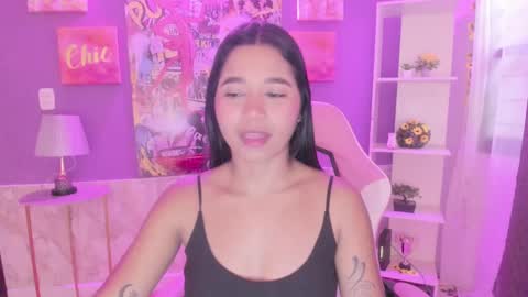 Snapshot of bonnie_benet chatting on 12/04/24, 11:30 Bonnie online show from 12/04/24, 11:30