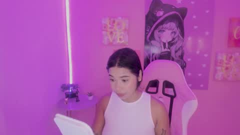 Snapshot of bonnie_benet chatting on 01/18/25, 11:11 Bonnie online show from 01/18/25, 11:11