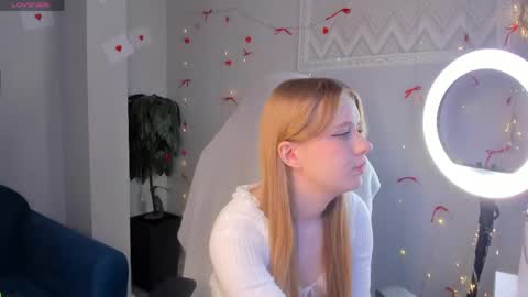 Snapshot of bonnie_jonson chatting on 04/24/26, 12:02 Bonnie online show from 04/24/26, 12:02