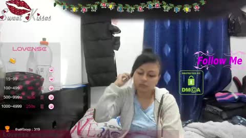 Snapshot of bonnie_lam_ chatting on 01/06/25, 03:31 bonnie lam hello welcome to my room I hope you have fun and you can reach your maximum pleasure here with me online show from 01/06/25, 03:31
