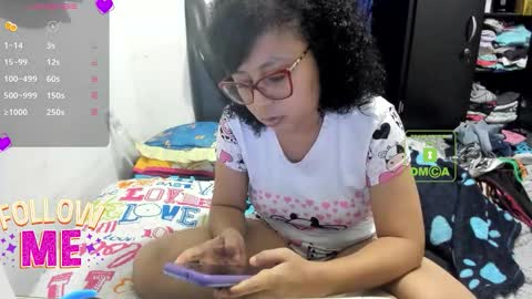 Snapshot of bonnie_lam_ chatting on 10/21/25, 04:13 bonnie lam hello welcome to my room I hope you have fun and you can reach your maximum pleasure here with me online show from 10/21/25, 04:13