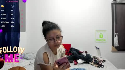Snapshot of bonnie_lam_ chatting on 06/18/26, 03:40 bonnie lam hello welcome to my room I hope you have fun and you can reach your maximum pleasure here with me online show from 06/18/26, 03:40