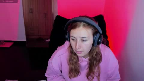 Bonnie Help me reach 500 likes online show from 02/24/26, 06:17