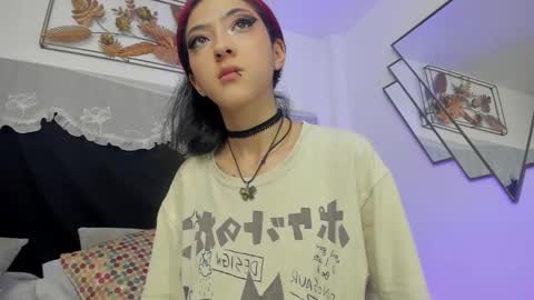   online show from 10/15/25, 12:33