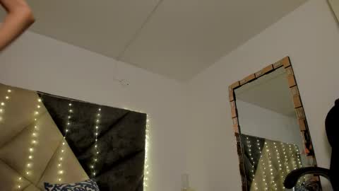   online show from 11/05/25, 11:49