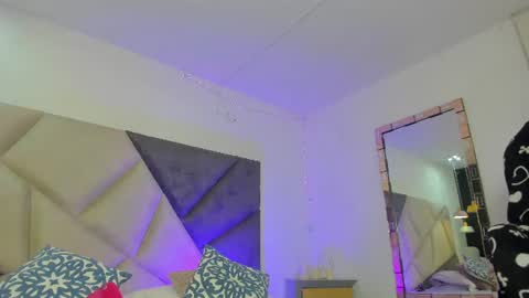 Snapshot of bonniecute_ chatting on 07/09/26, 01:09 online show from 07/09/26, 01:09