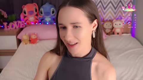 Emma online show from 09/16/25, 01:17