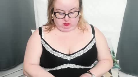 Bonnie online show from 12/05/24, 08:44