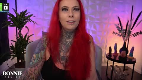 Snapshot of bonniestylez chatting on 02/16/25, 03:27 Bonnie Stylez online show from 02/16/25, 03:27