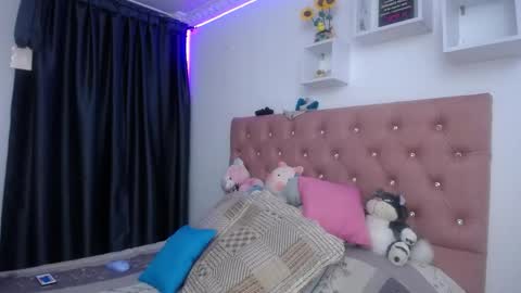 Soffy Brooks Independent model online show from 10/08/25, 06:44