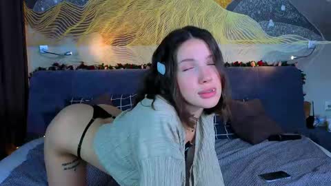 Snapshot of bonny_millie chatting on 09/18/25, 06:37 bonny_millie online show from 09/18/25, 06:37