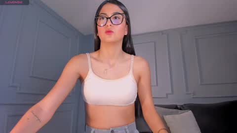 Snapshot of bonnyrosex chatting on 12/21/25, 05:53 Bonny online show from 12/21/25, 05:53