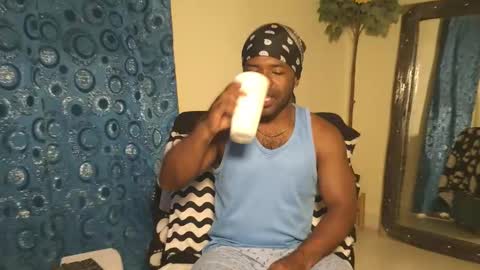 Snapshot of bonsai160723 chatting on 03/26/26, 04:29 kevin hart online show from 03/26/26, 04:29