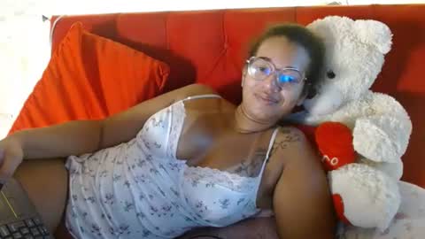 Queen Bon Vivantt online show from 12/02/24, 03:14