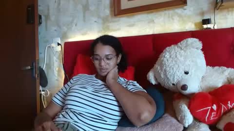 Queen Bon Vivantt online show from 02/14/25, 04:41