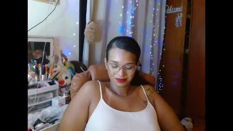 Queen Bon Vivantt online show from 02/25/25, 12:03