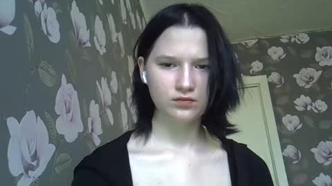 bony_may4 online show from 12/28/24, 07:11