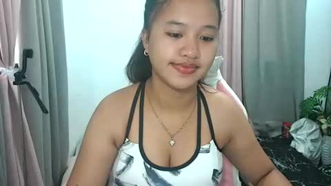 Snapshot of boobsypinay_zhein chatting on 02/21/26, 11:39 boobsypinay_zhein online show from 02/21/26, 11:39