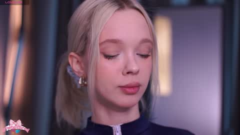 Snapshot of boobybliss chatting on 03/13/26, 10:22 Alina online show from 03/13/26, 10:22