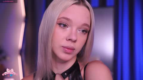 Snapshot of boobybliss chatting on 03/15/26, 08:42 Alina online show from 03/15/26, 08:42