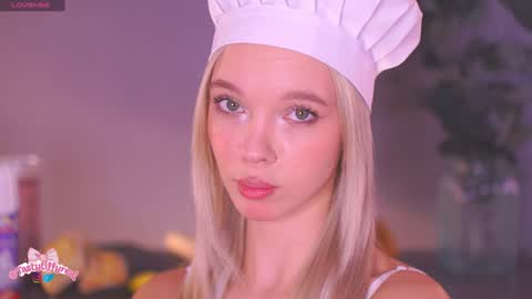 Snapshot of boobybliss chatting on 03/22/26, 03:15 Alina online show from 03/22/26, 03:15