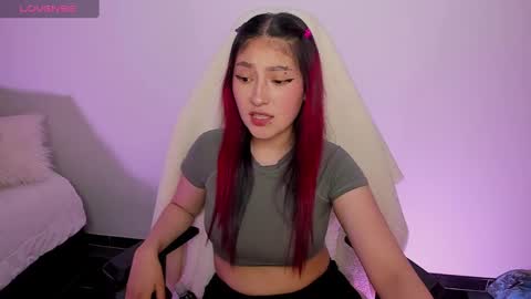 Snapshot of boonie_girl chatting on 12/09/24, 04:34 Booniee online show from 12/09/24, 04:34